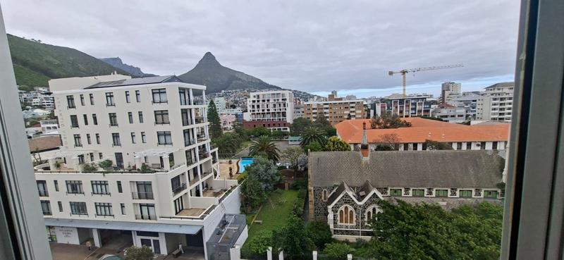 To Let 2 Bedroom Property for Rent in Sea Point Western Cape